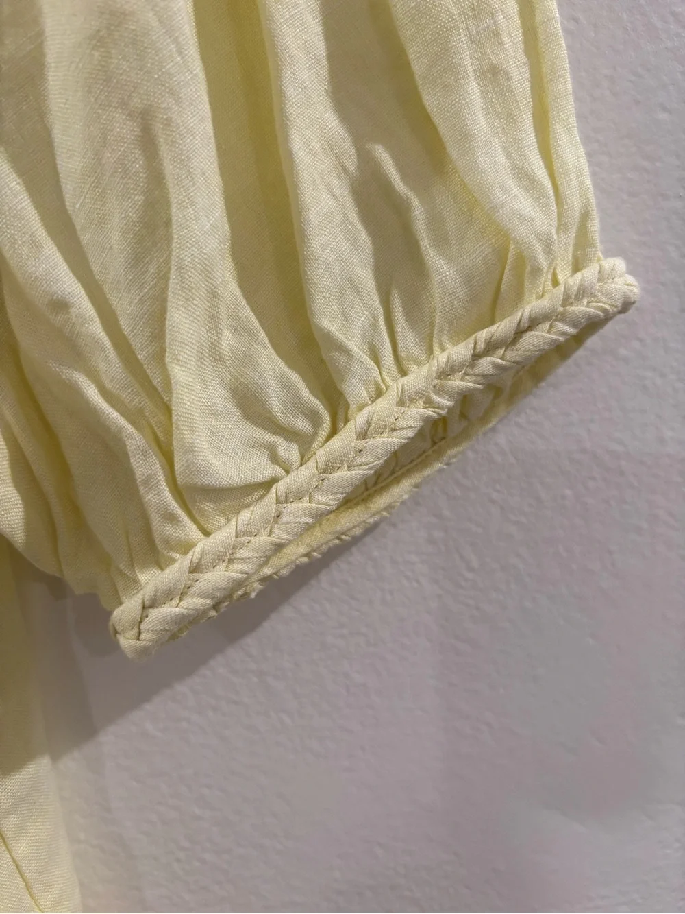 Lilly Pulitzer Pale Yellow Linen Puff-Sleeve Scoop Neck Top
